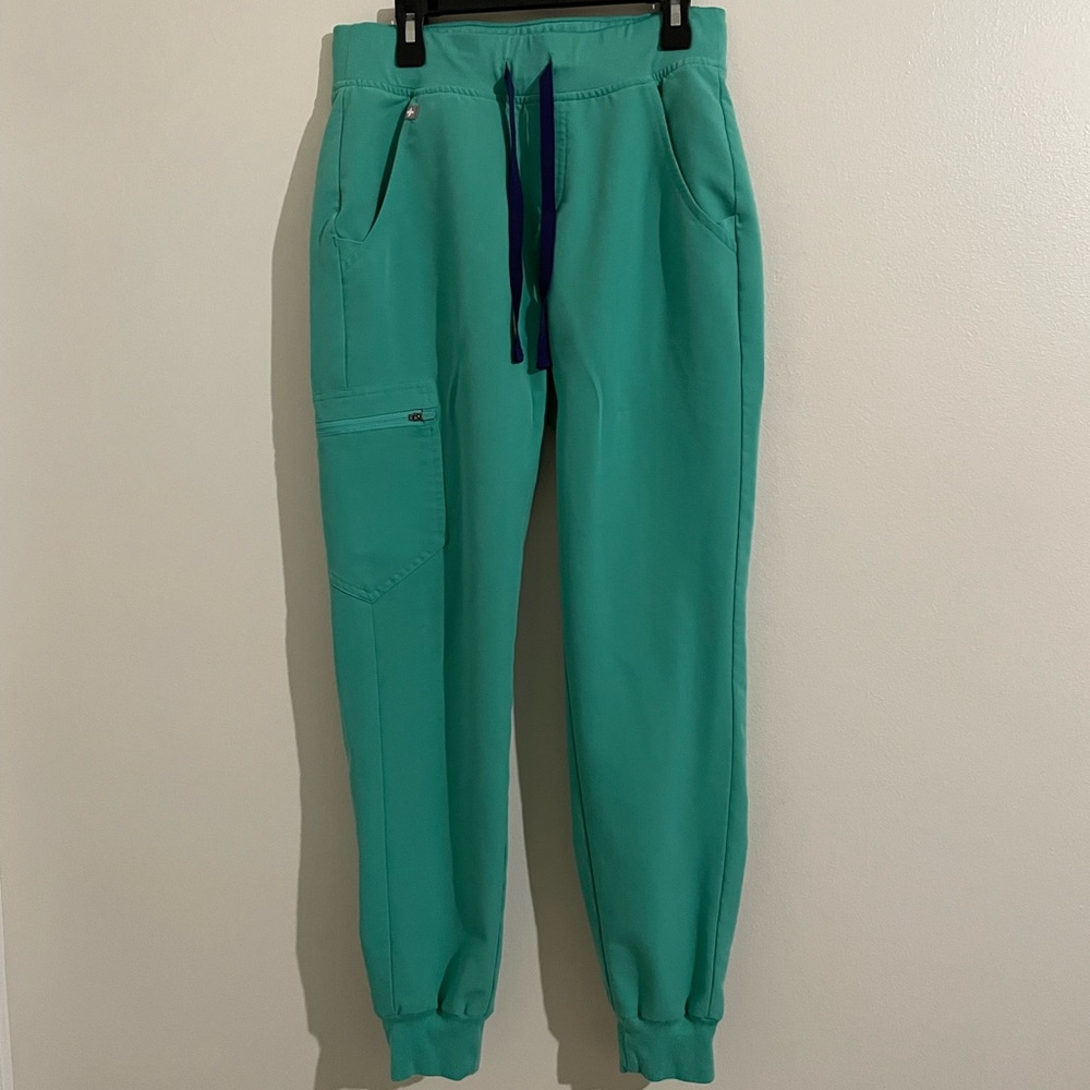 FIGS Zamora XS extra small regular inseam surgical green navy drawstring